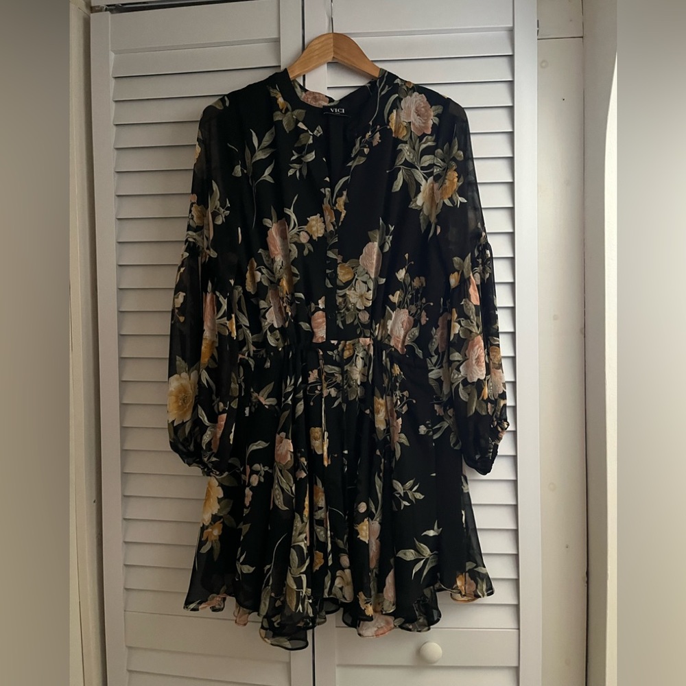 Vici Dress - Picture 14 of 14